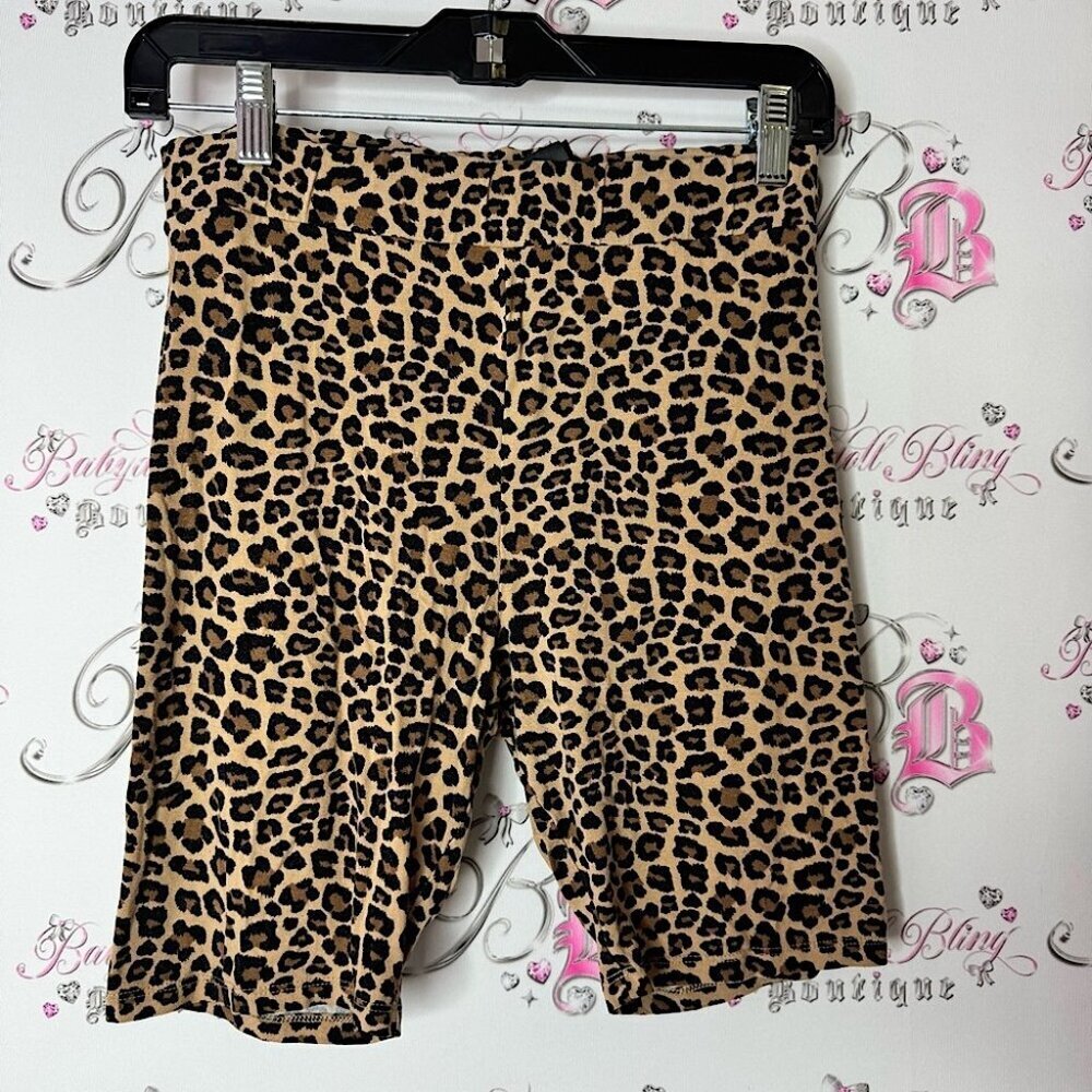 Divided shorts stretchy cheetah 🐆 Leopard Print bike long Shorts